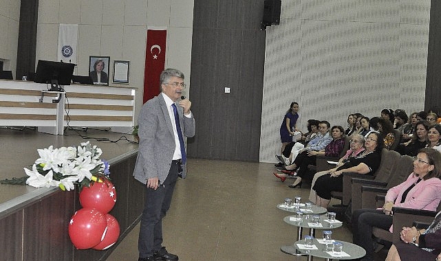 Türkiye'de modern hemşireliğin öncüsü Safiye Hüseyin Elbi EÜ'de “Belgesel Gösterimi" ile anıldı
