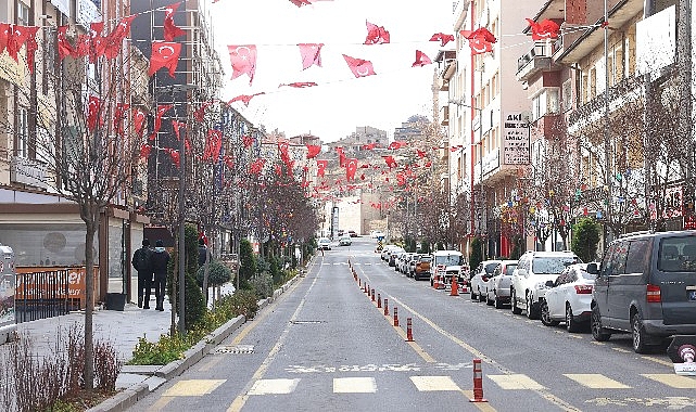 Nevşehir'i bayraklarla donatıyoruz